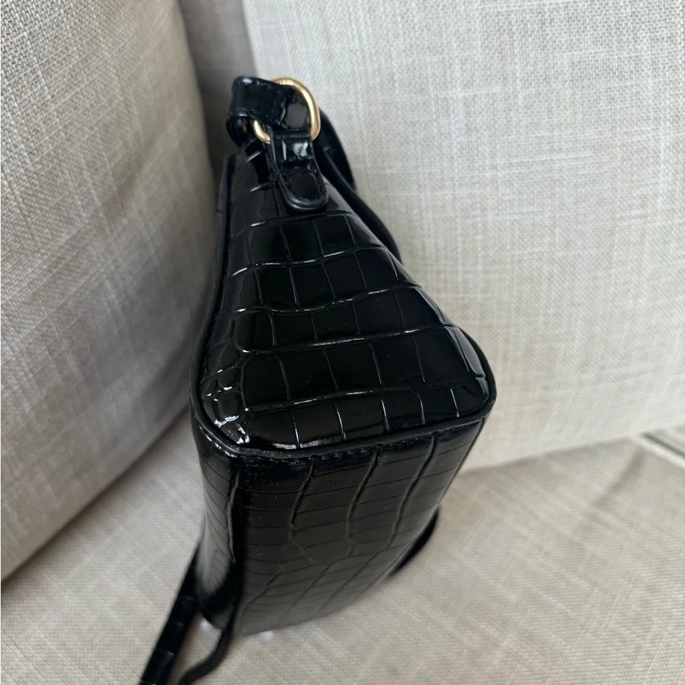 Black croc embossed crossbody bag with top handle - Picture 10 of 10